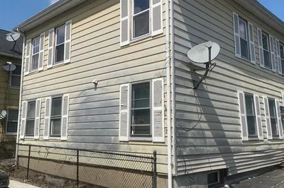 27 Lyon St 1