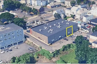 150 Main St 1