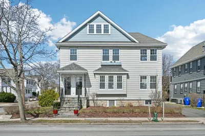 52-54 River St #2