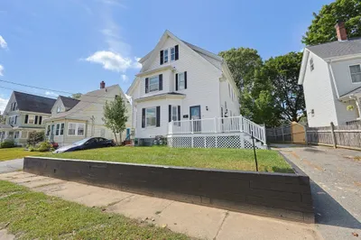23 Fullerton Ave 1