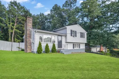 109 Joseph Ave