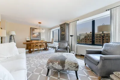 85 E India Row #6E