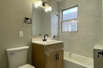 38 Hutchings St #2L