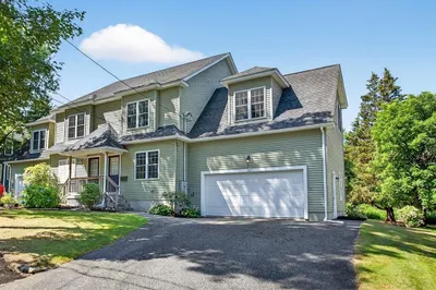 8 Curve St #B 1