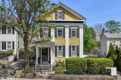 27 Saint James St 1