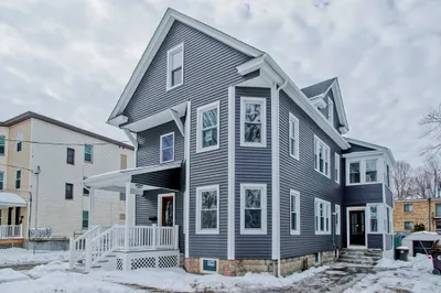 158-160 Walnut St 1