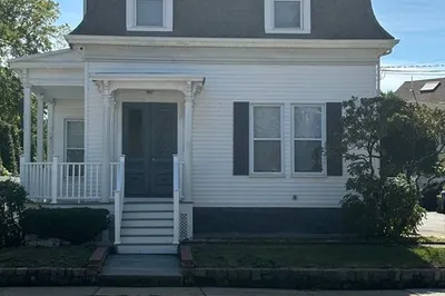 472 High St #1