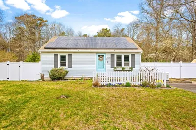 67 Degrass Rd