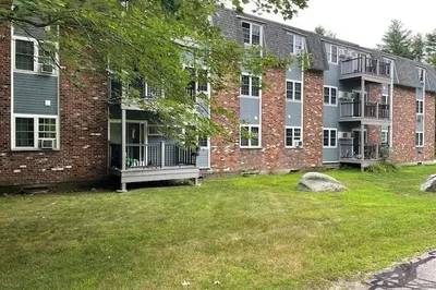 27 Ernest Avenue #20