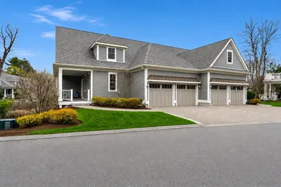 23 Woodmere Drive #13 1