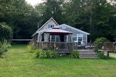 123 Rainbow Dr 1