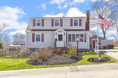 45 Doris Dr