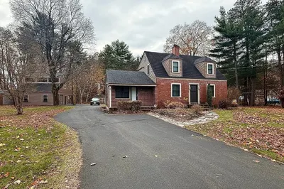 315 Holyoke Road 1
