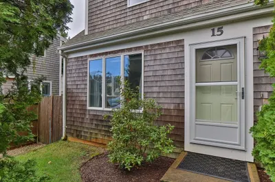 8 Seashore Park Dr #15 1