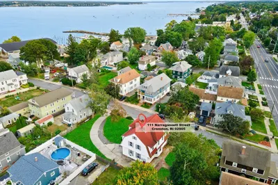 111 Narragansett St 1