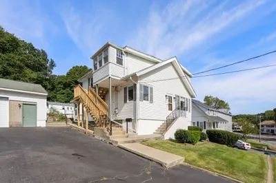 12 Monteforte St