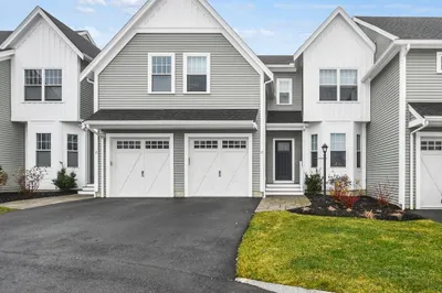 13 Bridle Path #13 1