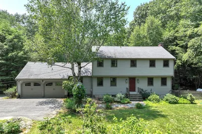 36 Country Club Rd 1