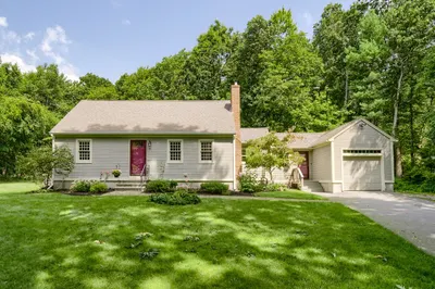 15 Sharon Dr 1