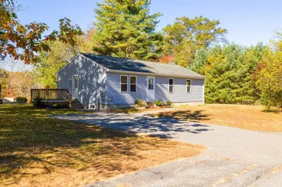105 Hodgkins Dr 1