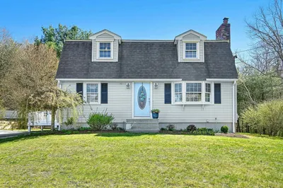 25 Maple Hill Rd 1