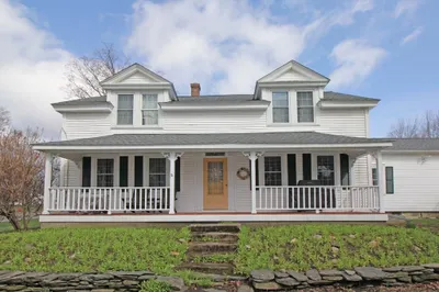 196 Huntington Road 1