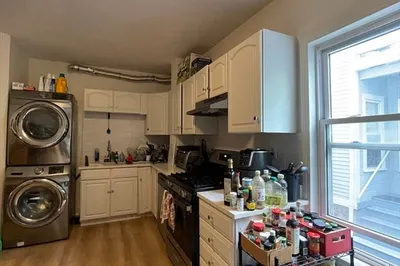 6 Wise St #1