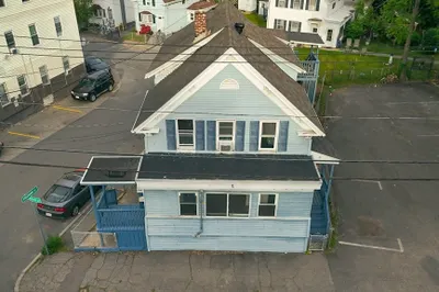 18 Hancock St