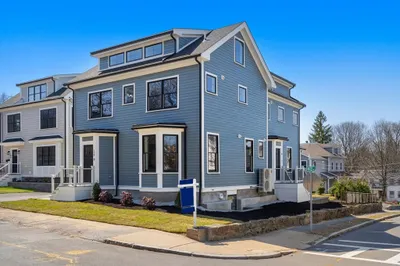 110 Fayette St #110