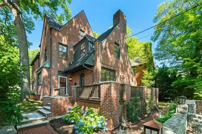 601 Walnut St