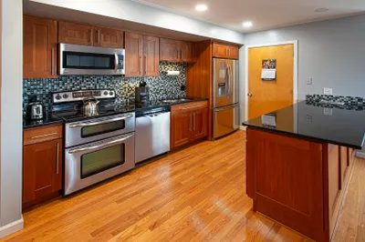 351 Pleasant Street #11 1