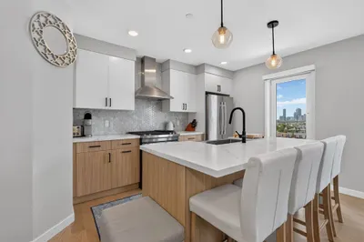 457 W Broadway #504