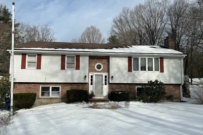 140 Wales Rd #1