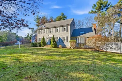 33 First Parish Ln