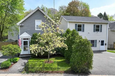 11 Swains Pond Ave #11