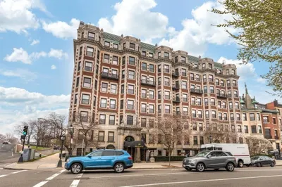 464 Commonwealth Ave #27