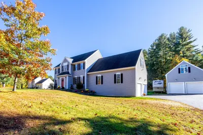 562 Mendon Rd 1