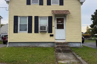 34 Floral St 1