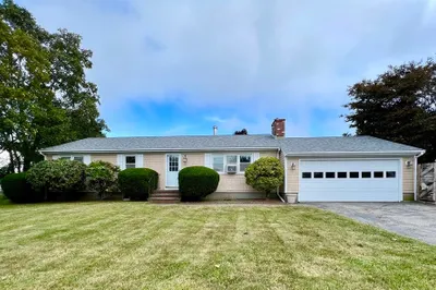 297 Turnpike Ave 1