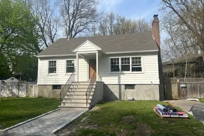 143 Horn Pond Brook Rd #143 1