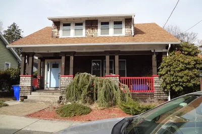 52 Bigelow Street