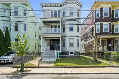 17 Dix St