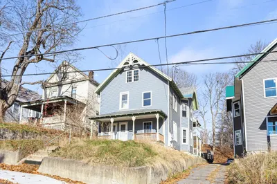 73-75 Hall St 1