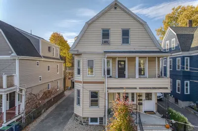 86 Pearson Ave