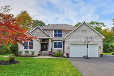 8 Old Bliss St 1