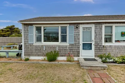 963 Commercial St #63 1
