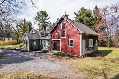 287 Taunton St 1
