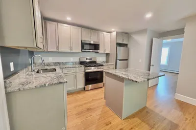 5 Greystone Ave #5 1