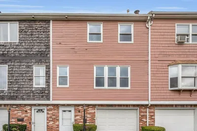 22 N Central St #3 1