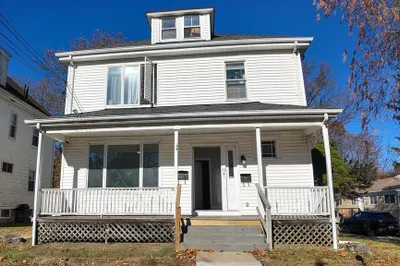 61 Thomas St #1